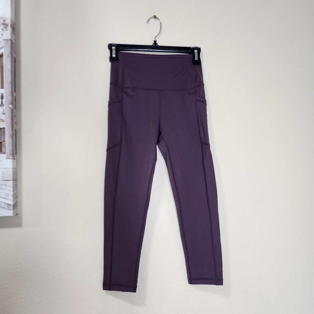 ZYIA ACTIVE capri leggings size 4